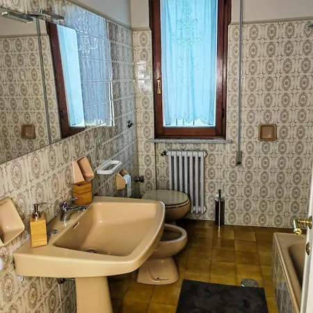 Ferienhaus Bellissima Immersa Nelle Colline Lucchesi Lucca