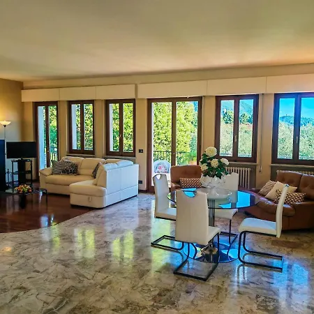 Ferienhaus Bellissima Immersa Nelle Colline Lucchesi *