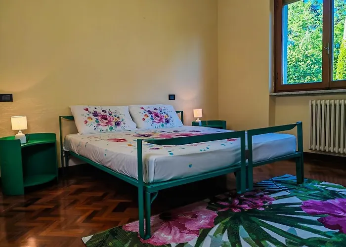 펜션 Bellissima Immersa Nelle Colline Lucchesi