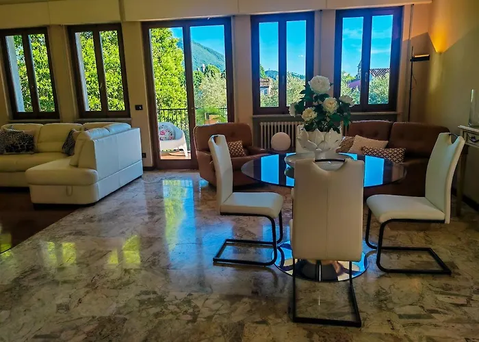 Bellissima Immersa Nelle Colline Lucchesi 루카