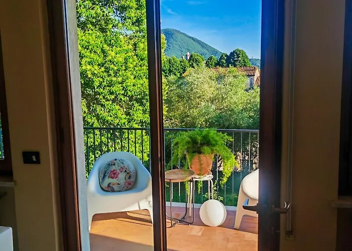 Bellissima Immersa Nelle Colline Lucchesi 펜션